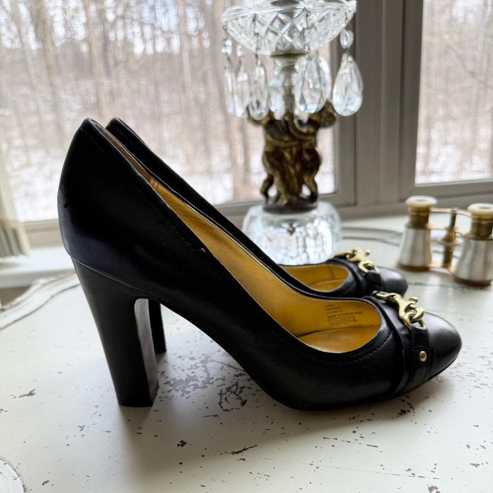 Coach Desaree Heel - Size 9